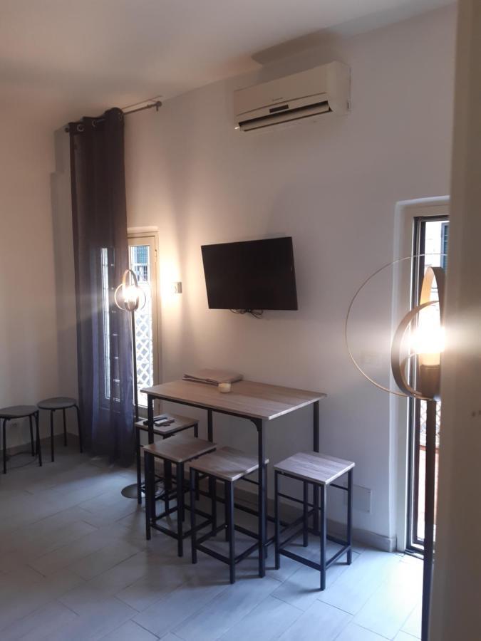 Smart Suite โรม ภายนอก รูปภาพ